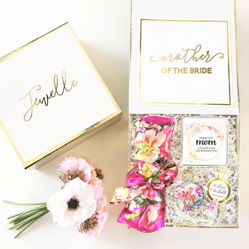 Personalized Mom Gift Box