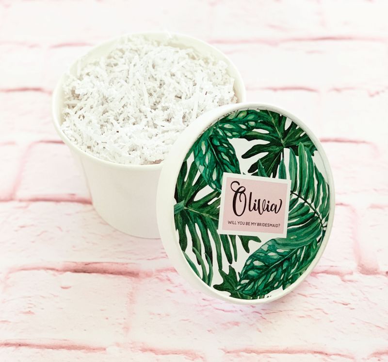 Round Gift Box - Palm Leaf